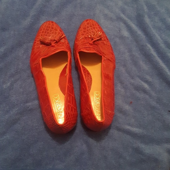 Shoes - Picture 2 of 4